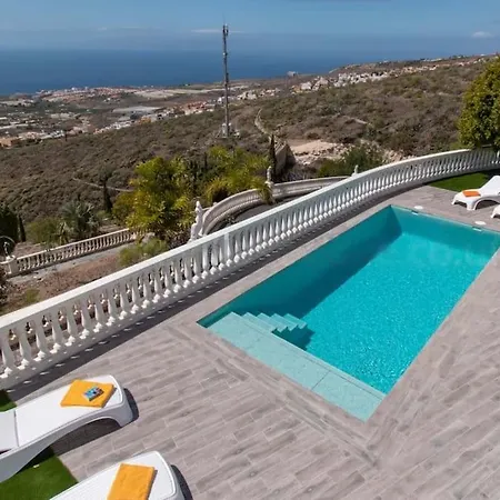 Piconera Feriehus Costa Adeje (Tenerife)